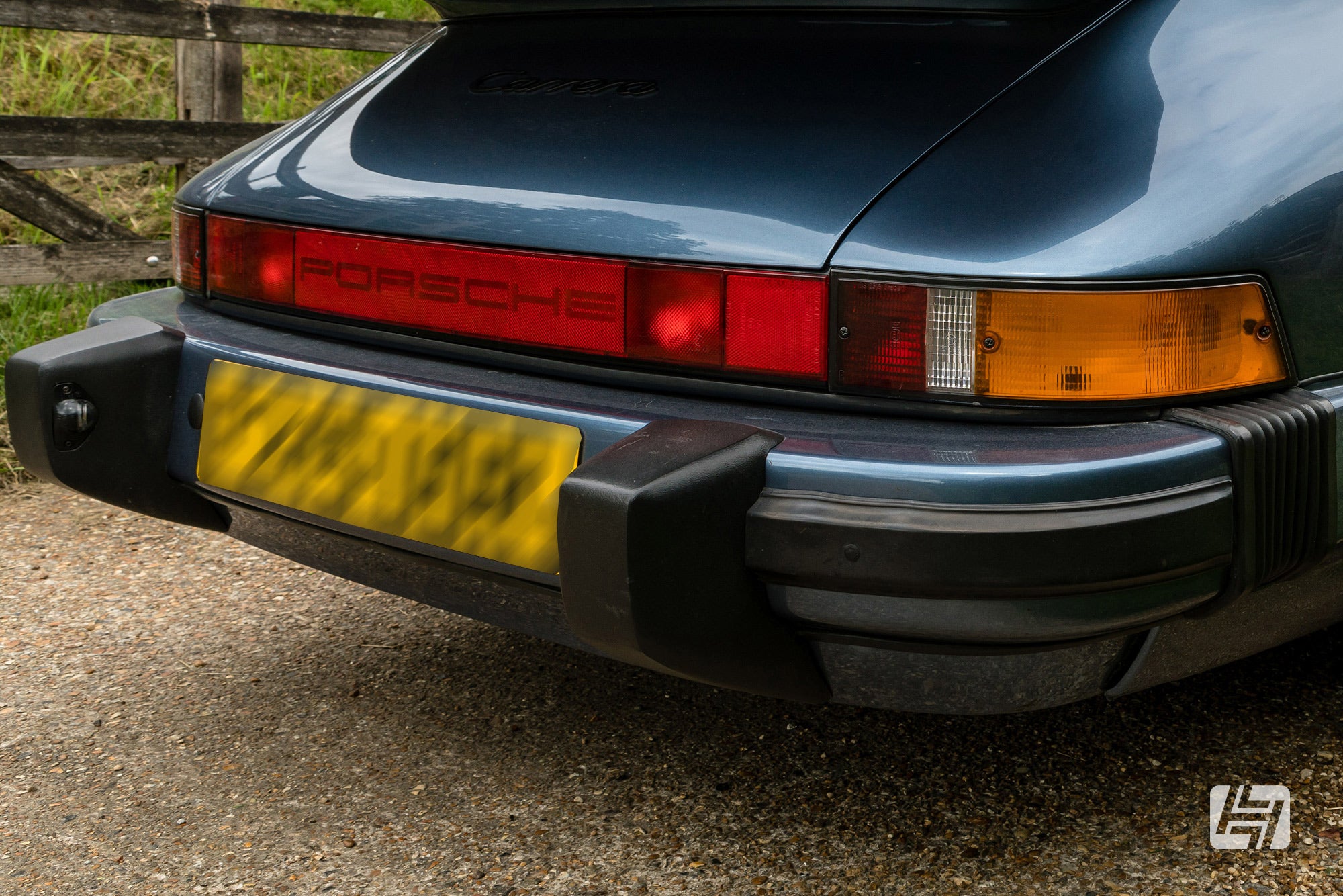 Later style rear lights on blue Porsche 911 G body